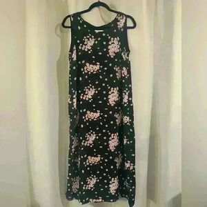 Women’s Long Black Outfit Petite Dress